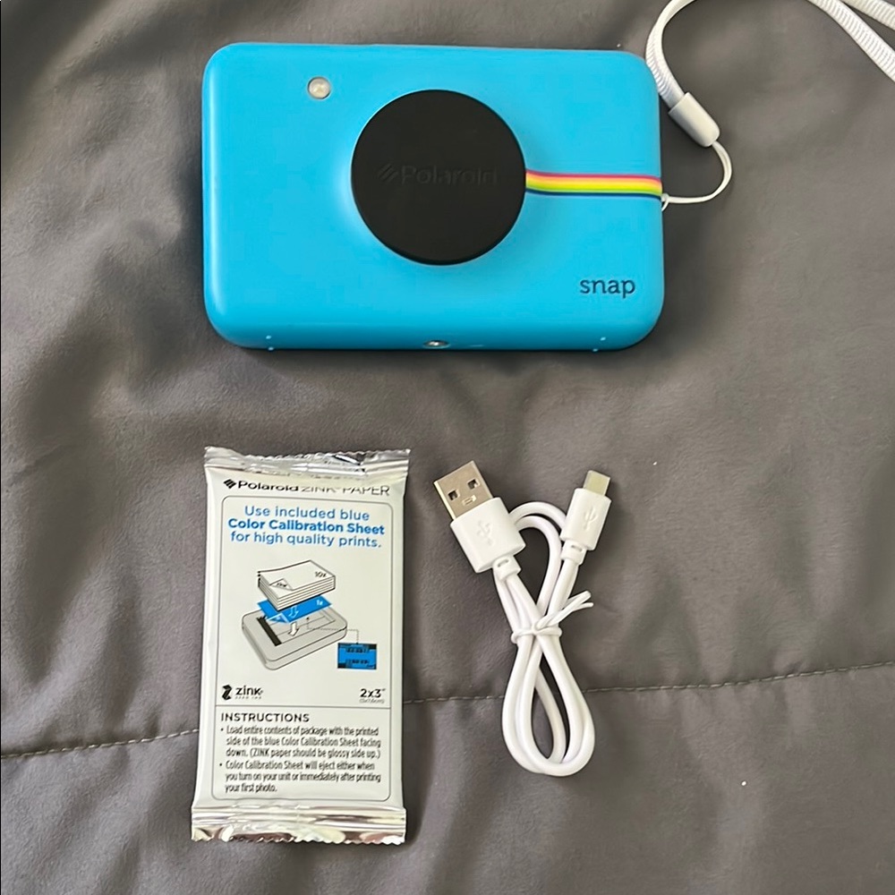 Polaroid Snap Camera in Vibrant Blue